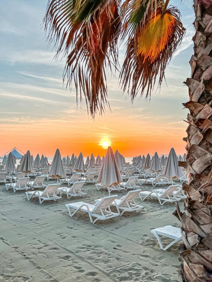 Grand Blue Fafa Resort & Spa Durres Ngoại thất bức ảnh