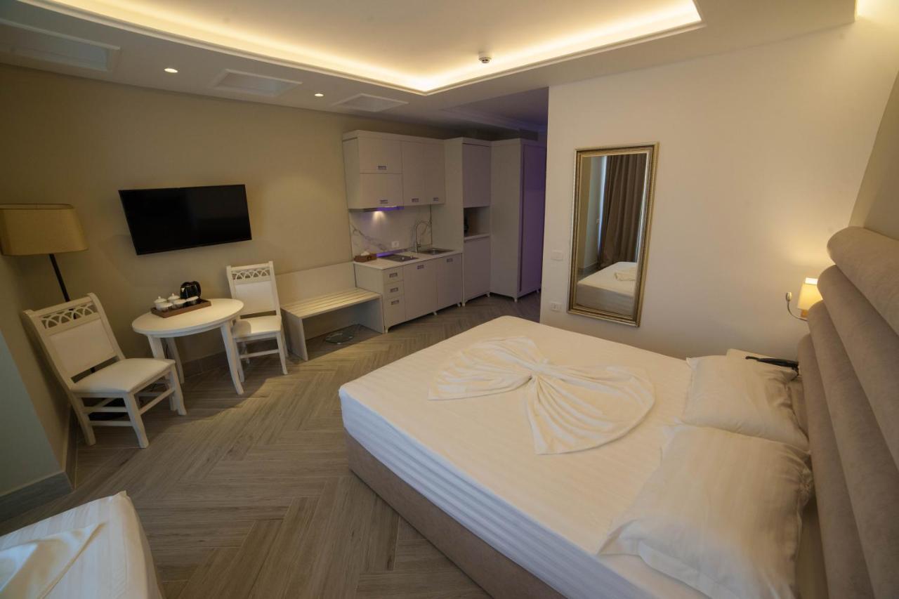 Grand Blue Fafa Resort & Spa Durres Ngoại thất bức ảnh