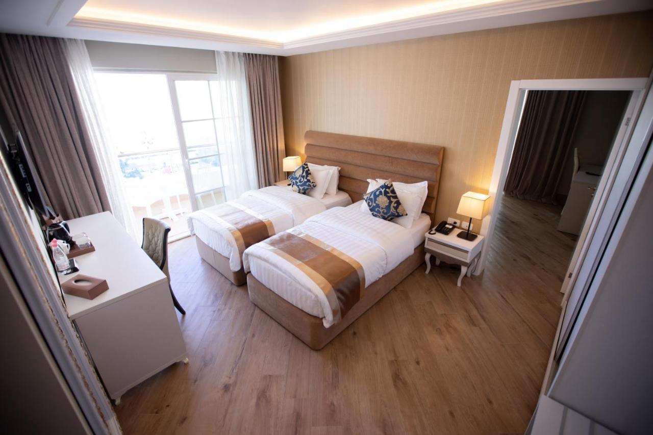 Grand Blue Fafa Resort & Spa Durres Ngoại thất bức ảnh